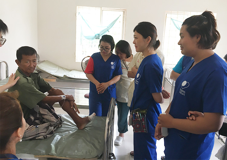 カンボジア 看護師 ボランティア