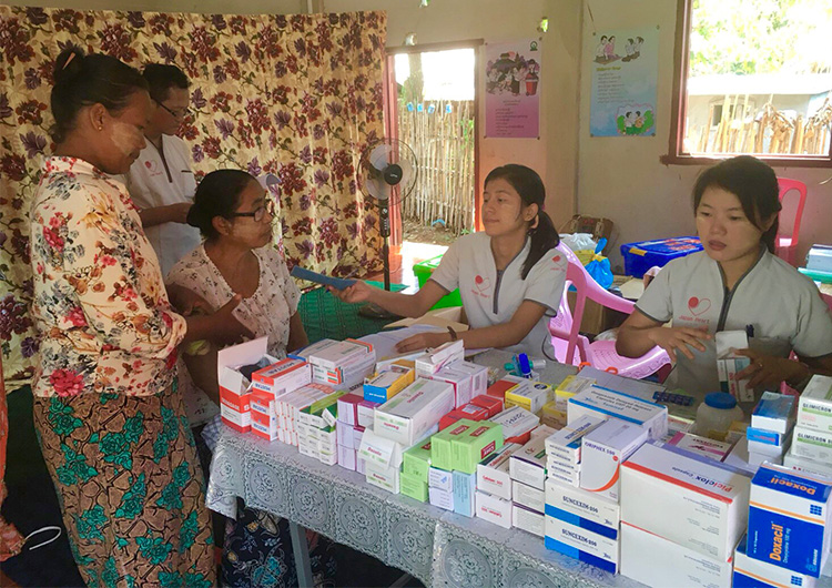 ミャンマー 看護師 ボランティア 田舎 モバイル診療