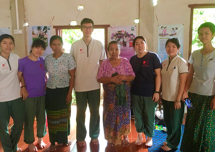 ミャンマー 看護師 ボランティア 田舎 モバイル診療