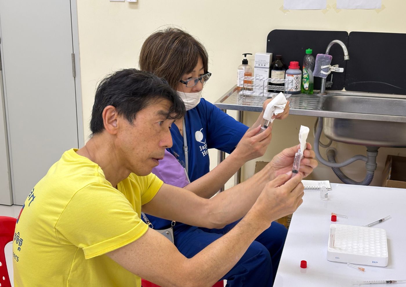 臨床検査技師活動報告㉟   検査室での短期ボランティア受入れについて