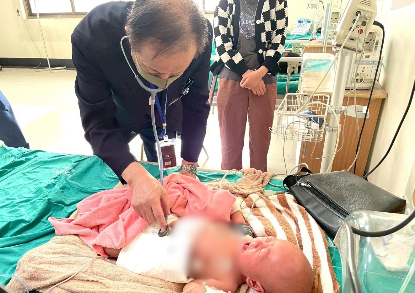 ラオスでの小児ミッション