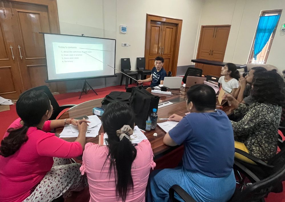 3回目のミャンマーでの臨床検査レクチャーを終えて42 