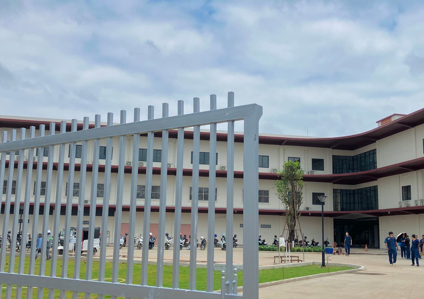 開院前のカンボジア新病院を訪れて―薬剤師の現地レポート