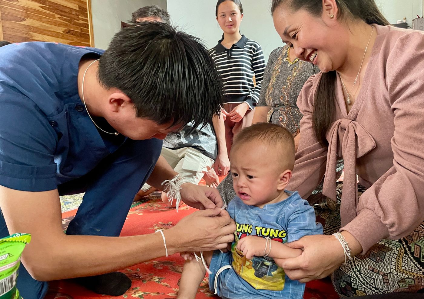 険しい道のりの先にある笑顔を守るために。ラオス小児がん支援の現場から